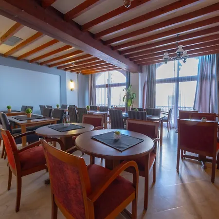 Hotell British Kyrenia (Northern Cyprus)