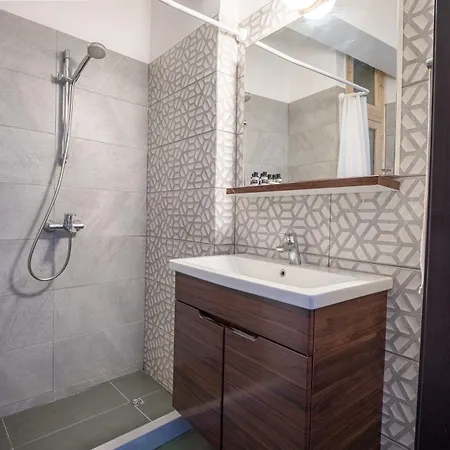 British Otel Girne